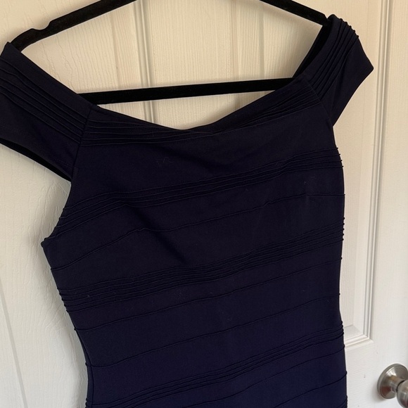 Ted Baker London Off-Shoulder Navy Midi Dress - Picture 7 of 7